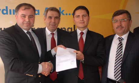 Niğde AK Parti'de görev teslim