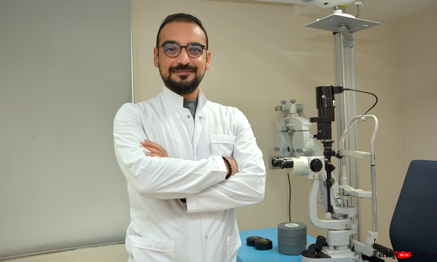 Op. Dr. Emrah Mat: Göz Kapağı Estetiği Genç Görünüm Sağlıyor