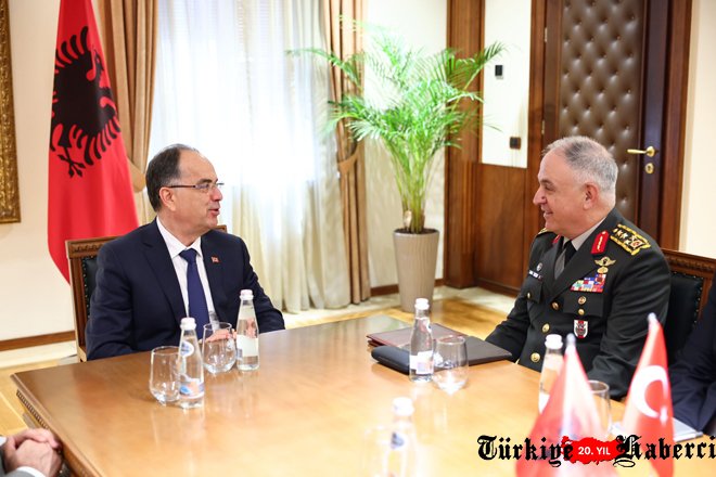 (video)“Orgeneral Gürak, Arnavutluk'ta Cumhurbaşkanı ile Görüştü“