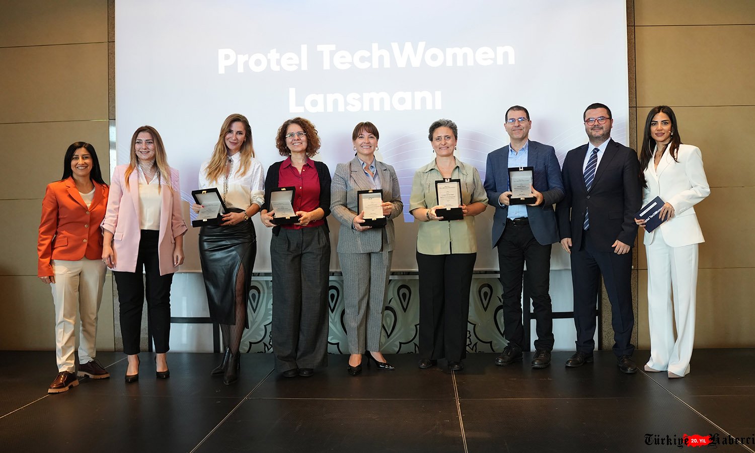 Protel TechWomen Akademisi ilk mezunlarını verdi