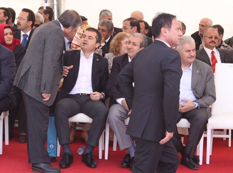 Rektör Prof. Dr. Murat Mollamahmutoğlu 