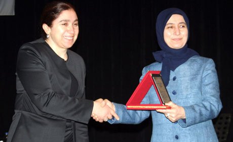Sare Davutoğlu, Konya'da 