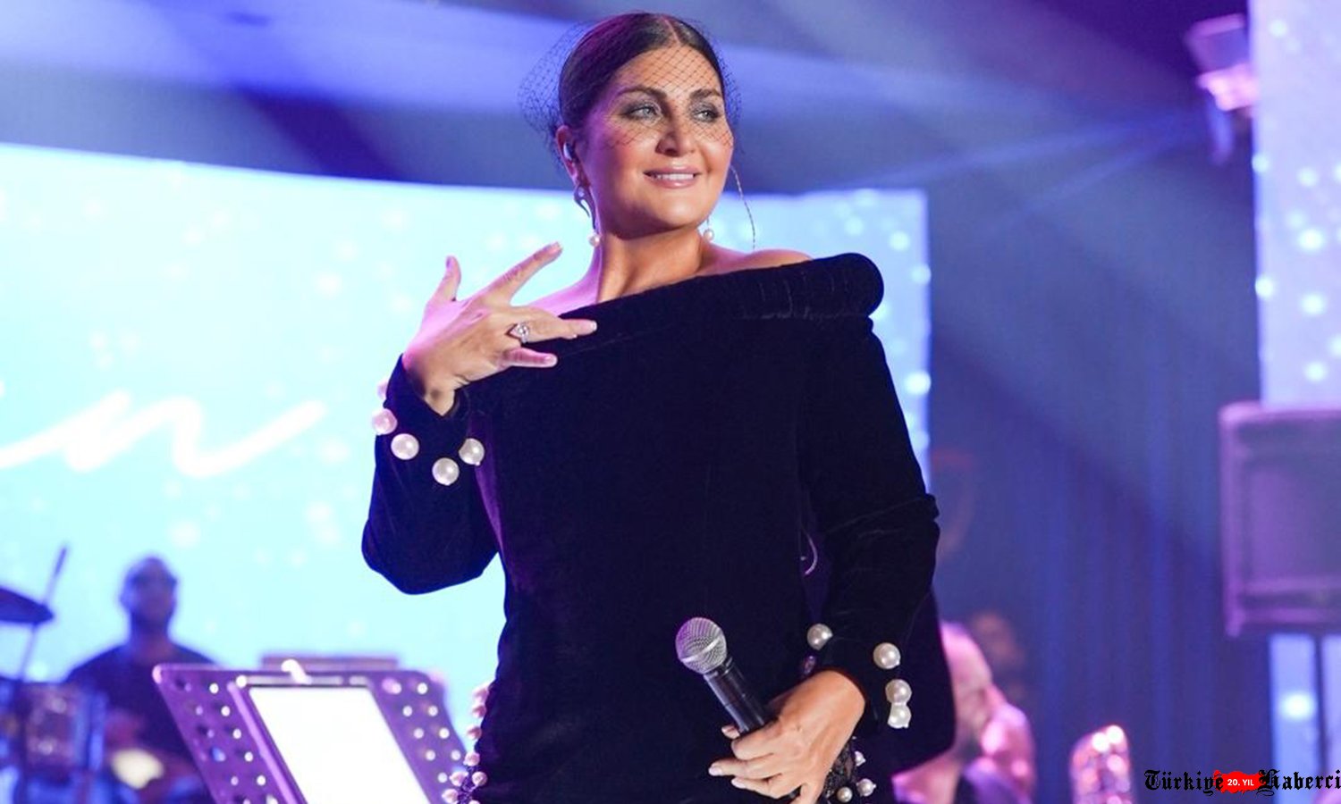 Sibel Can'dan İncilerle Bezeli İhtişam!