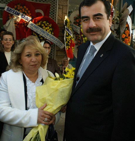Şiddet gören kadın devlet korumasına alınacak