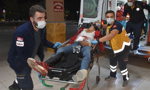 Sivas'ta bıçaklı kavga: 1 ağır yaralı