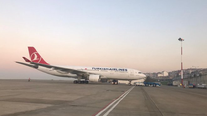 Tahran'da bekleyen THY uçağı Türkiye'ye döndü