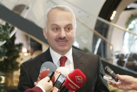 Temel Kotil, 3. havalimanı açılmalı