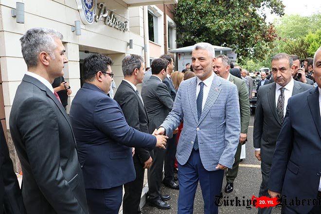 “Ticaret Bakanı Bolat: İhracatı Artırmak İçin Çalışıyoruz“