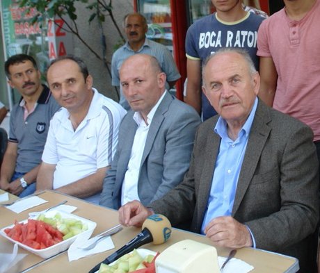 Topbaş,eleştirilere cevap verdi. 