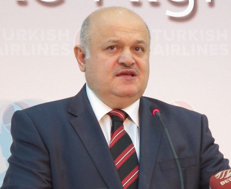 Topçu,THY Uçuş Eğitim Merkezi’ni tanıttı