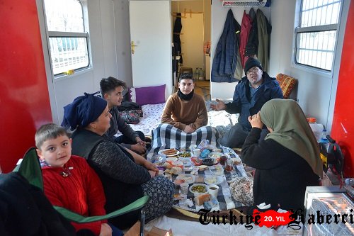 Tren vagonları bin 500 aileye yuva oldu