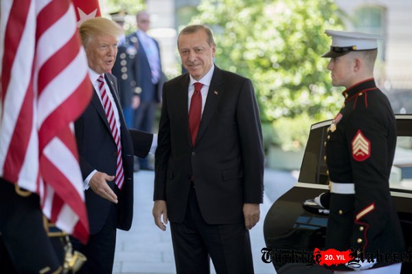 Trump Erdoğan'ı Saray Kapısında Karşıladı 