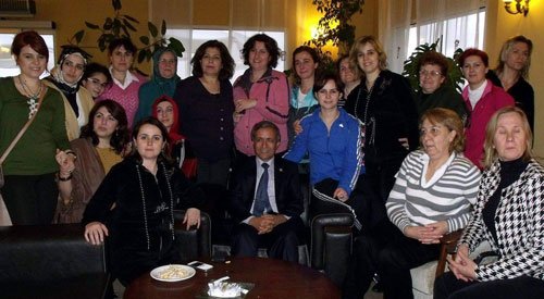 Turgutlu ilçesi Kadın Kolları 