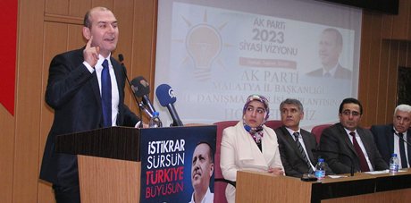 Türkiye'nin başkanlık sistemine ihtiyacı var