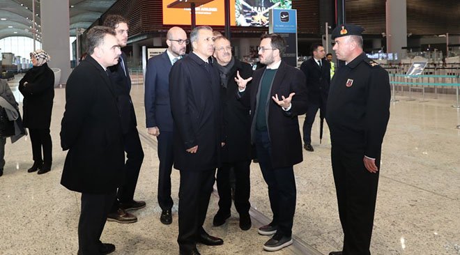 Vali Yerlikaya İstanbul Havalimanı’nı gezdi