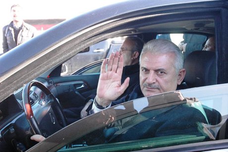VAN Havalimanı'nın kapasitesini 7 milyon yolcuya çıkarıyoruz.