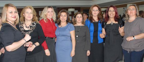 Veliler çay partisinde buluştular