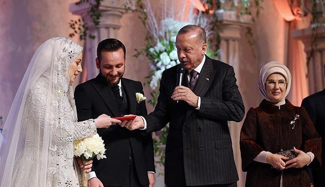 Erdoğan yeğeninin nikah şahitliğini yaptı