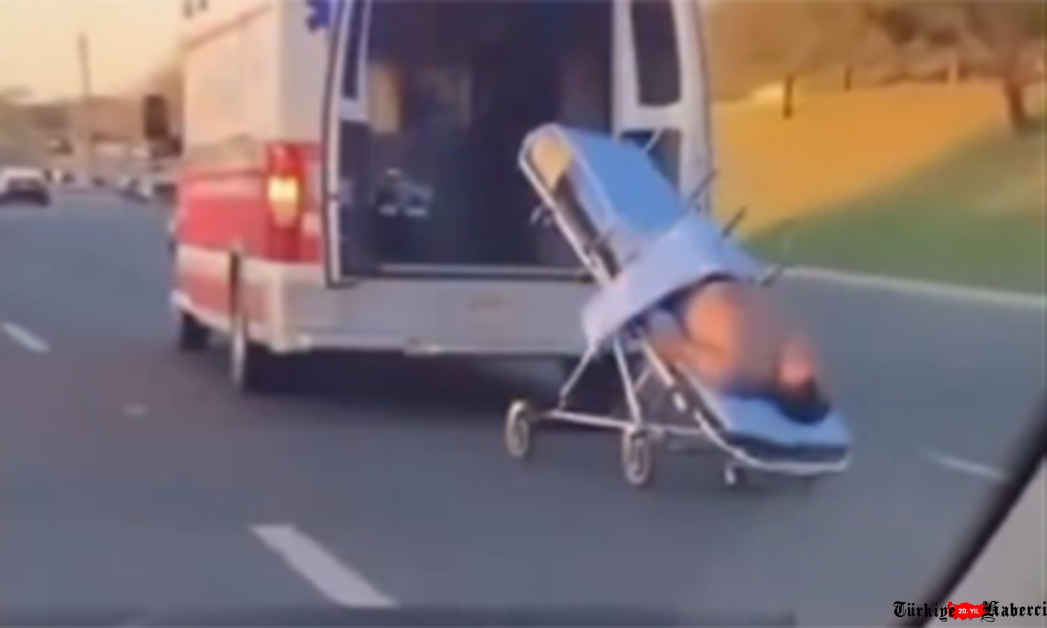 (video)Ambulans Gitti, Hasta Kaldı! 