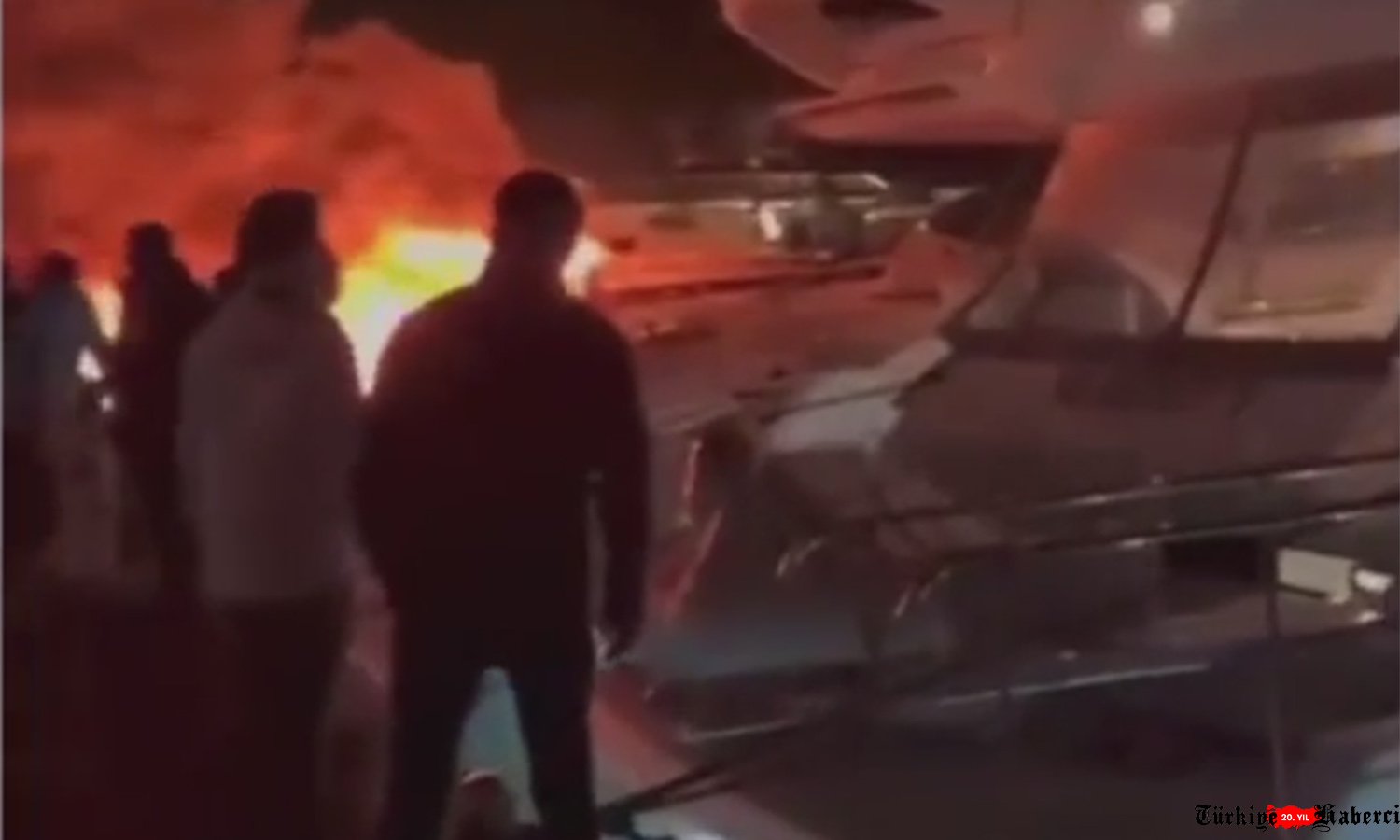 (video)Bodrum Yalıkavak’ta Motoryat Yangını!