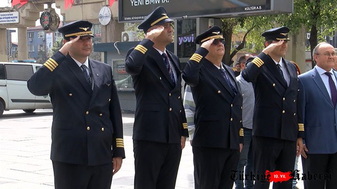 Dünya pilotlar günümüz kutlu olsun!