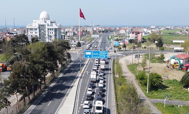 #İstanbul-Tekirdağ yolunda araç kuyruğu