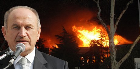 Yangını geç haber verdiler