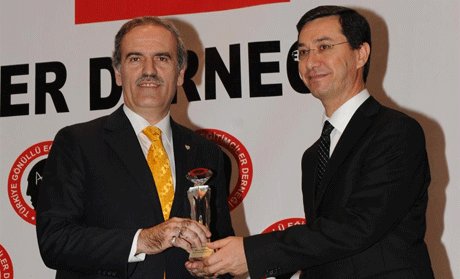 'Yılın Büyükşehir Belediye Başkanı' seçildi.