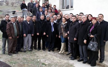  Yurttaş,köy sakinleri ile bir araya geldi.