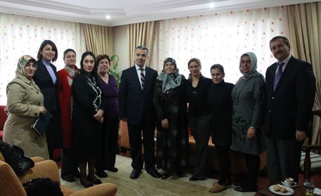  Yusuf Uzun şehit ailelerini ziyaret etti. 